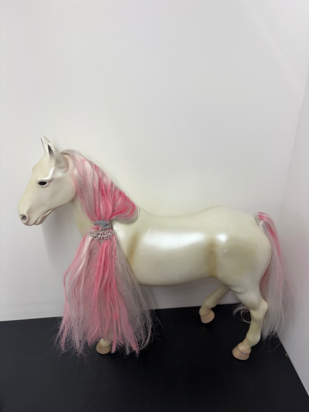 Our Generation 2 White Enchanting Horse with Pink & Silver Mane